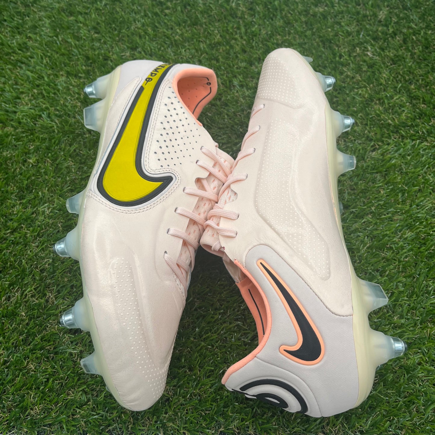 Nike Tiempo Legend 8 SG